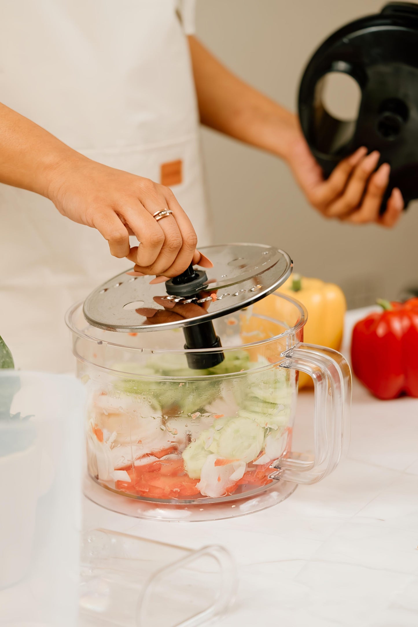 KAIROS Multimaster 6-in-1-Mini Food Processor | Powerful 600W Electric Blender, Chopper & Slicer | For Smoothies, Veggies & More