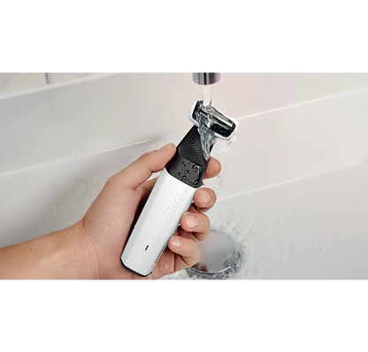 PHILIPS Bodygroom series 3000 Showerproof body groomer | Best Trimmer for your Body Hair (BG3005/15)