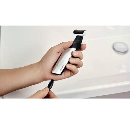 PHILIPS Bodygroom series 3000 Showerproof body groomer | Best Trimmer for your Body Hair (BG3005/15)