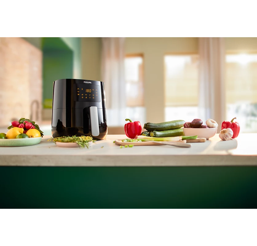 PHILIPS 3000 Series Airfryer L | Rapid Air Technology, Compact 4.1L Airfryer (HD9252/70)