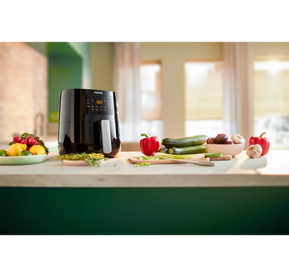 PHILIPS 3000 Series Airfryer L | Rapid Air Technology, Compact 4.1L Airfryer (HD9252/70)