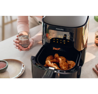 PHILIPS 3000 Series Airfryer L | Rapid Air Technology, Compact 4.1L Airfryer (HD9252/70)